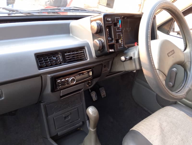 Suzuki Mehran VXR 2018 7