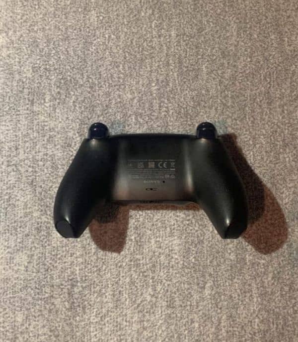 PS5 Slim Digital (Like New) 4