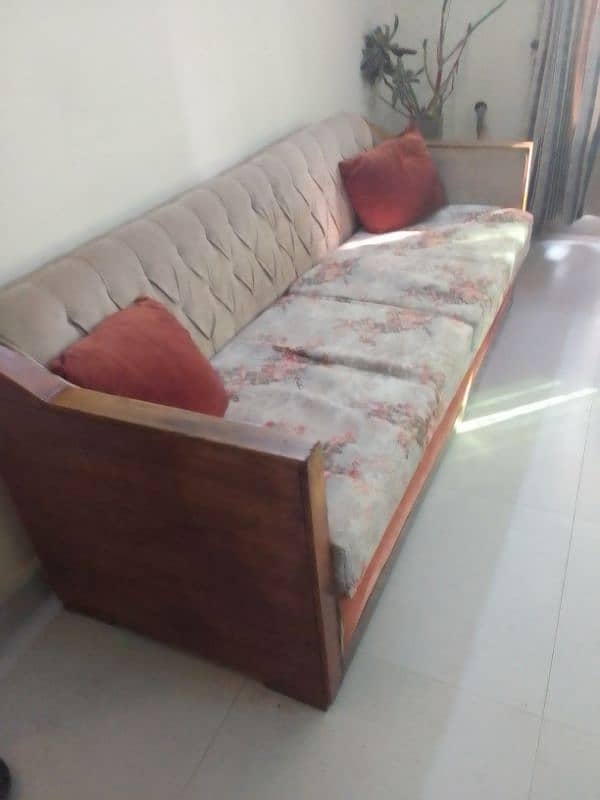 sofa for sale 0