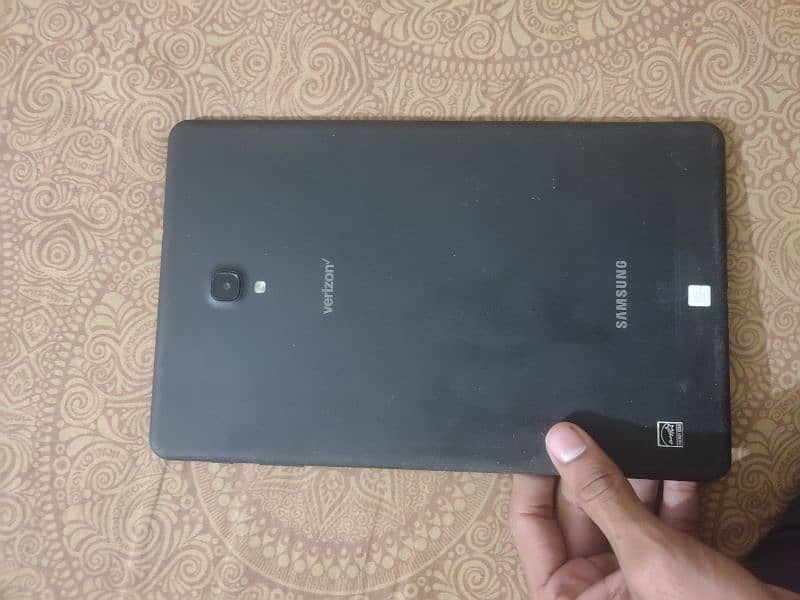 Samsung Galaxy Tab A (sim spotted) 3