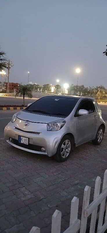 Toyota iQ 2009 Total Genuine 0