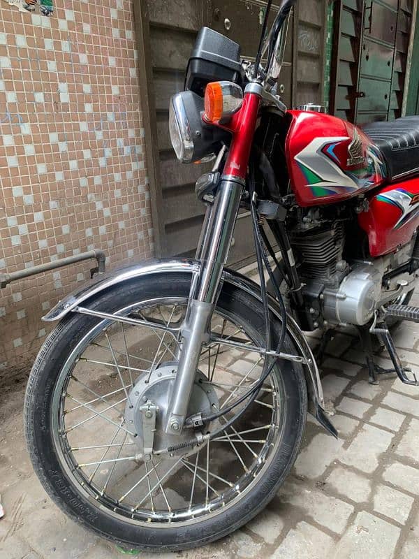 Honda CG 125 Red colour 4