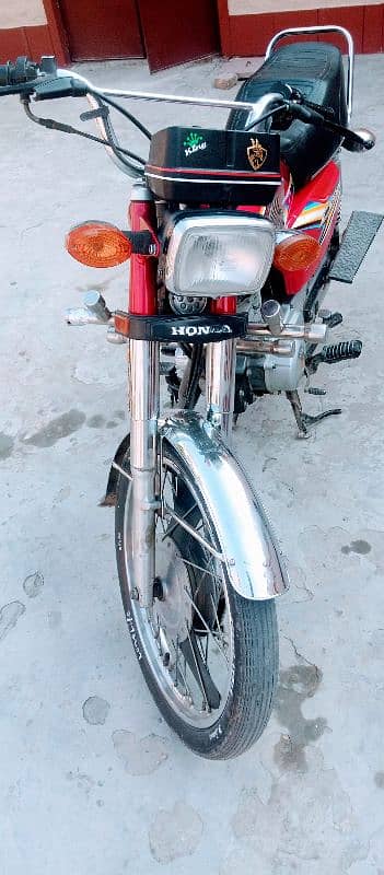 Honda 125 for sale 2019 model. 03336211587. whatsapp 0