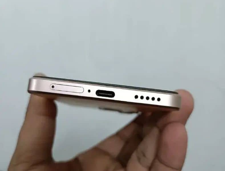 Vivo V29e 8+8Ram, 256 storage 2