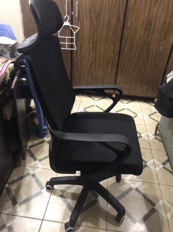 Exactive chair urgent sale 0