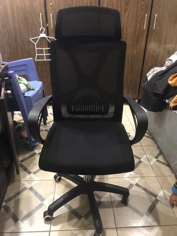 Exactive chair urgent sale 3