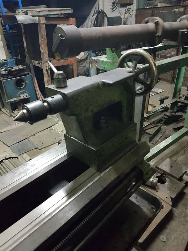 Center Lathe Machine 5