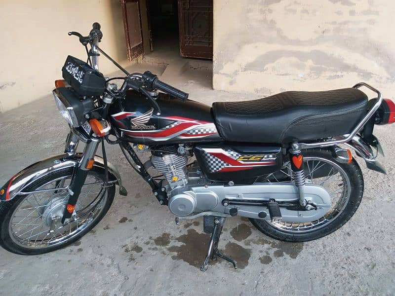 Honda 125 model 2024 fresh condition 4