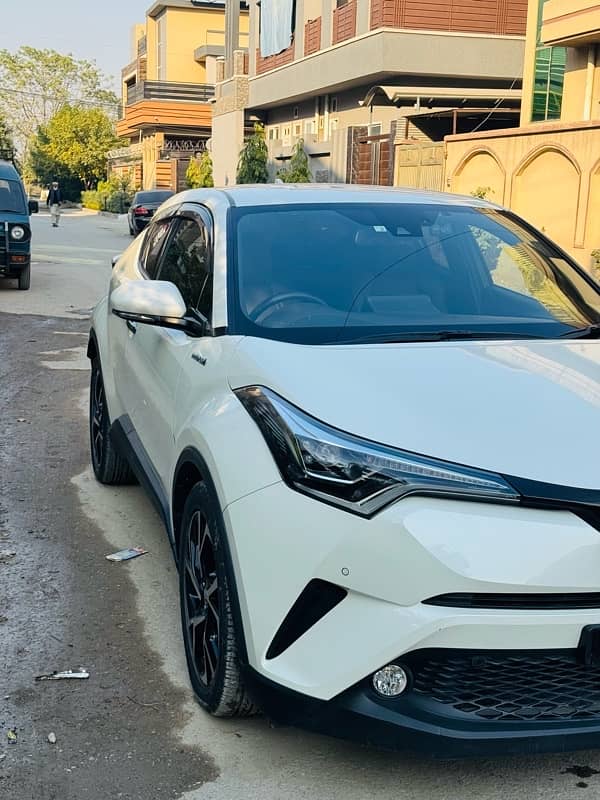 Toyota C-HR G LED 2018 2