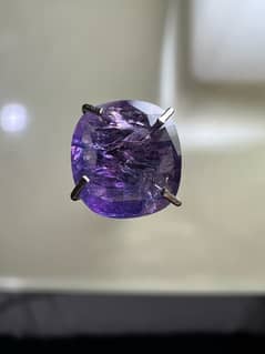 Natural Sapphire From Kashmir (Deep Purple)