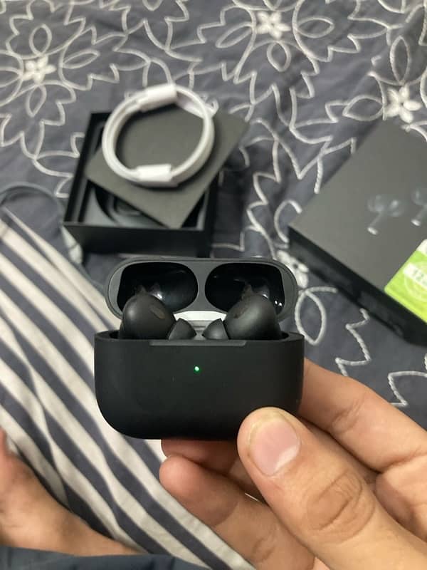 airpods pro 2nd generation 0