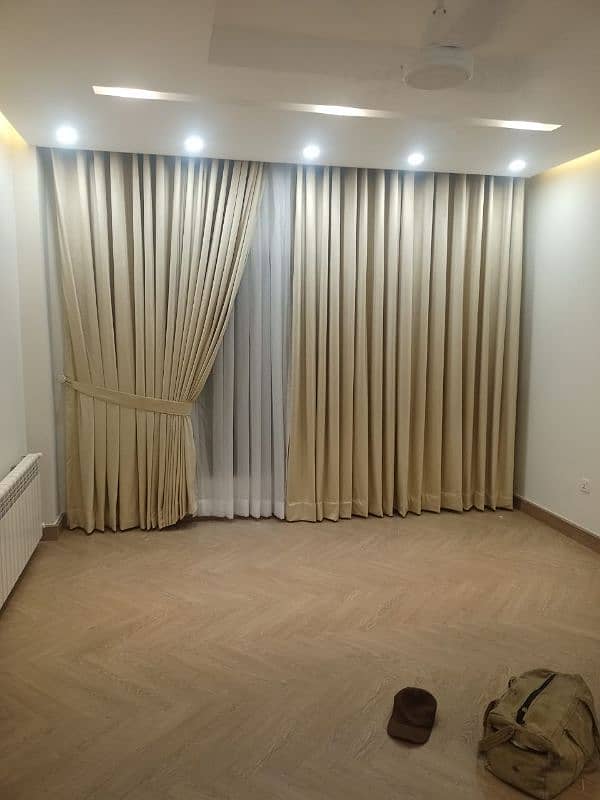 Curtains 4