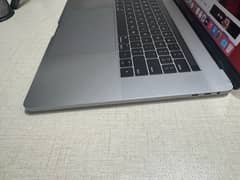 MACBOOK PRO 2017 | 15.4 INCH | TOUCHBAR