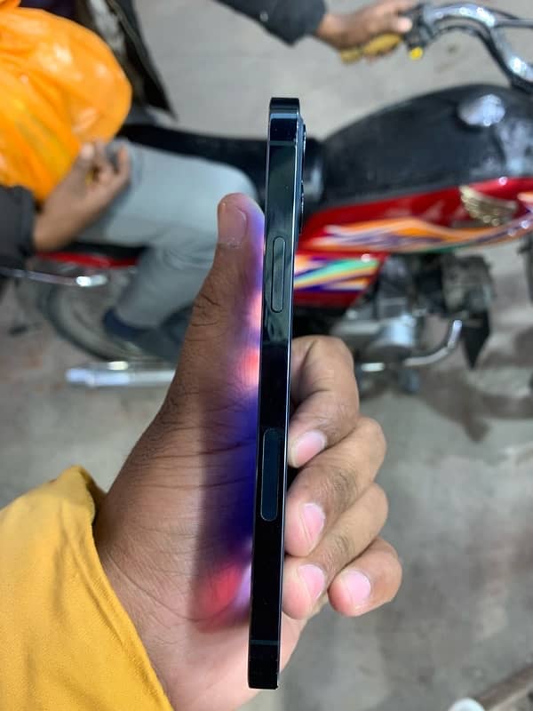 iphone 12pro 128gb non pta 4