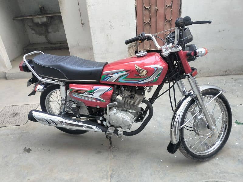 Honda 125 Model 23 Karachi  number  03142260991 1