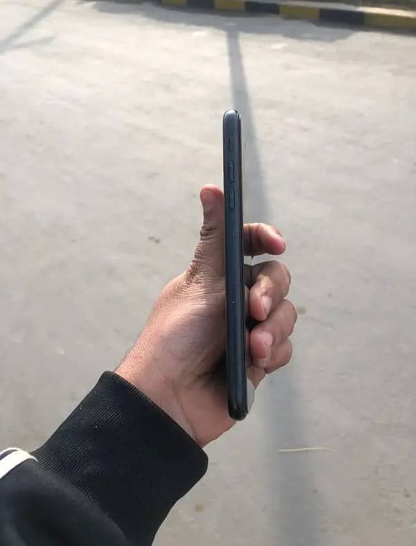 IPHONE XR NON-PTA 1