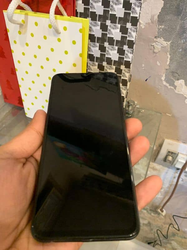 vivo y20s 4/128 with box 9