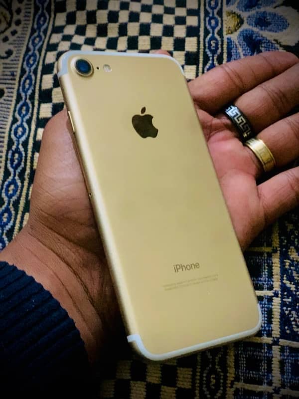 i want to sale i phone 7 32 gb non pta 2