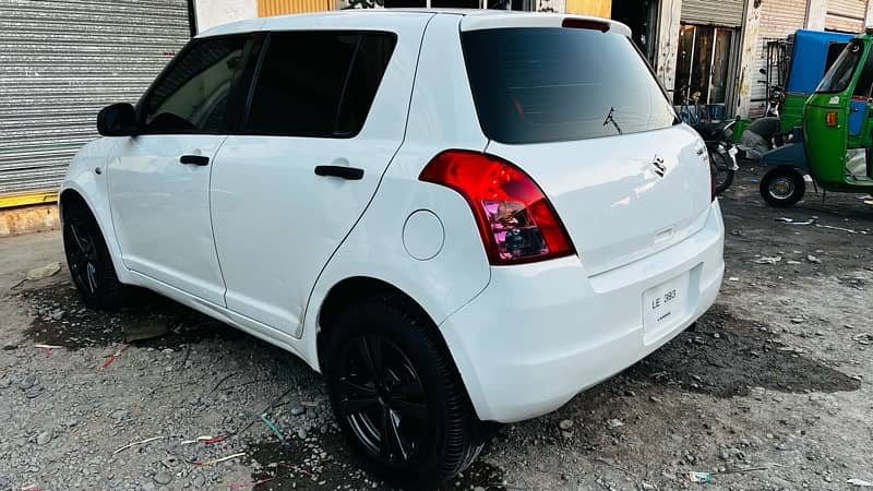 Suzuki Swift 2011 6