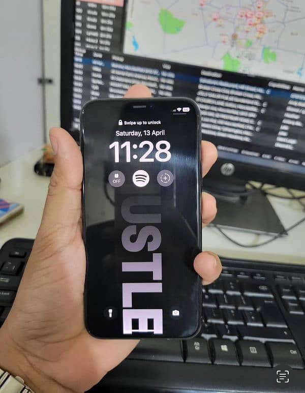 iphone 11 64Gb non PTA condition 9/10 1