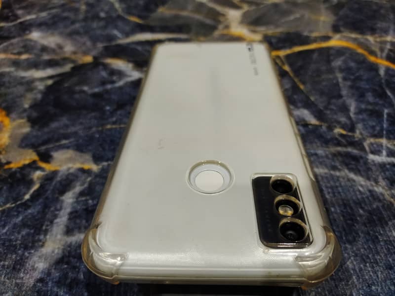 Tecno Spark 6 Go 1