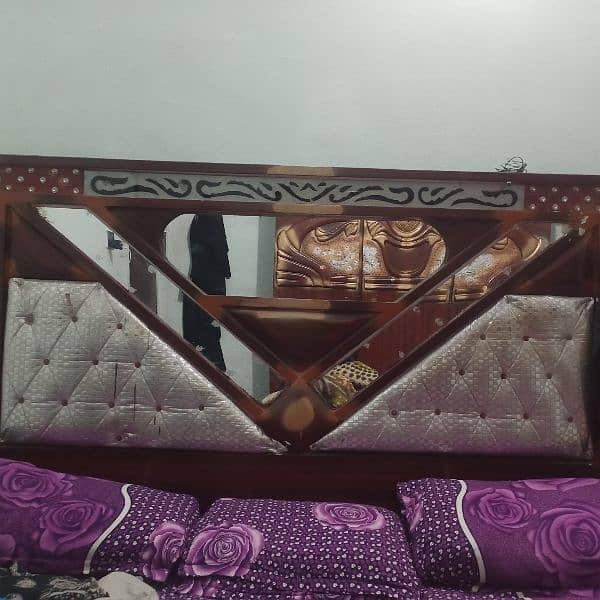 bed 3 door almari for sale 1