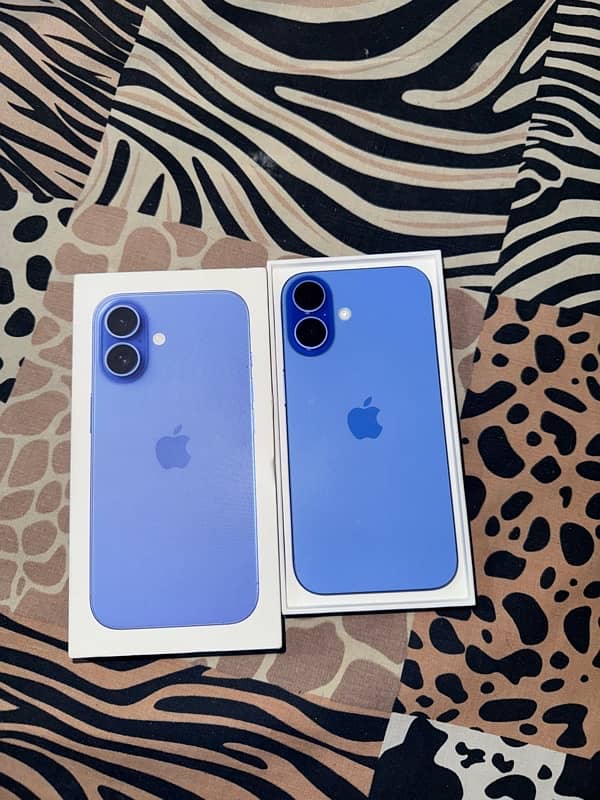 Iphone 16 blue 1