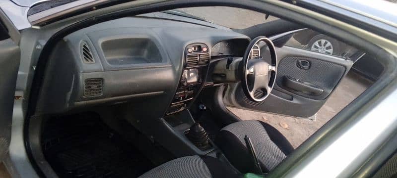 Suzuki Baleno 2004 10