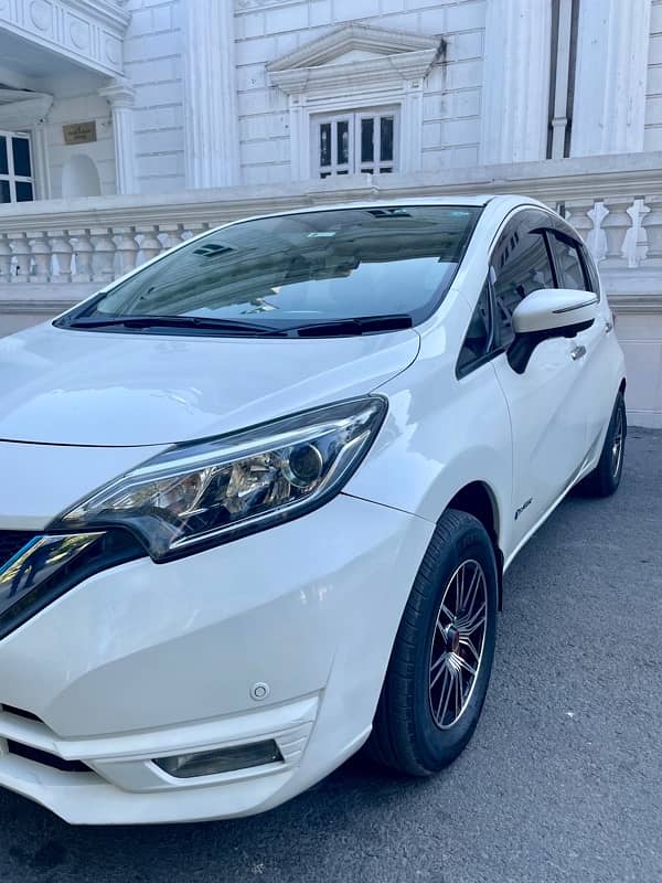 Nissan Note E Power 2018/2022 1