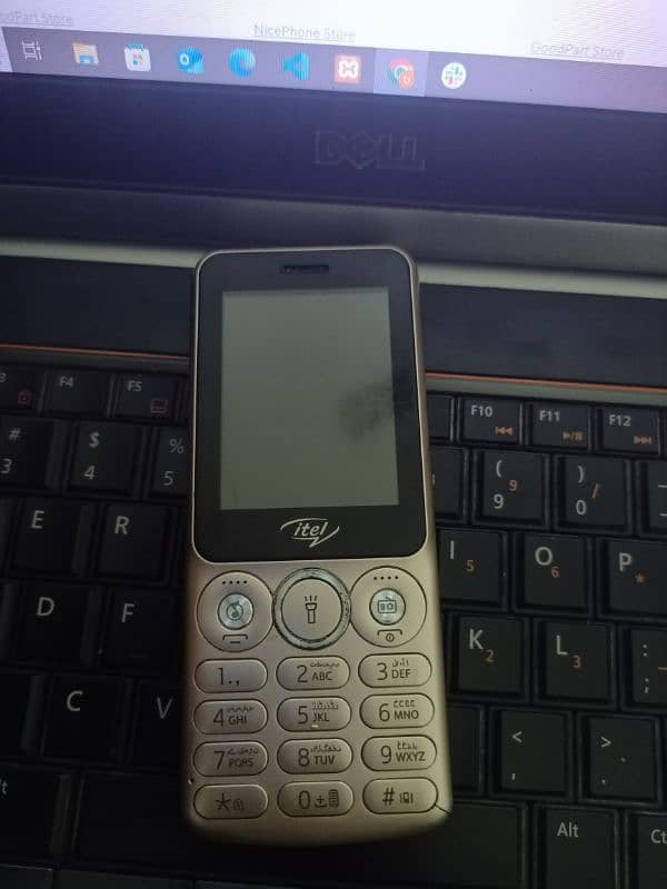 itel keypad phone 4