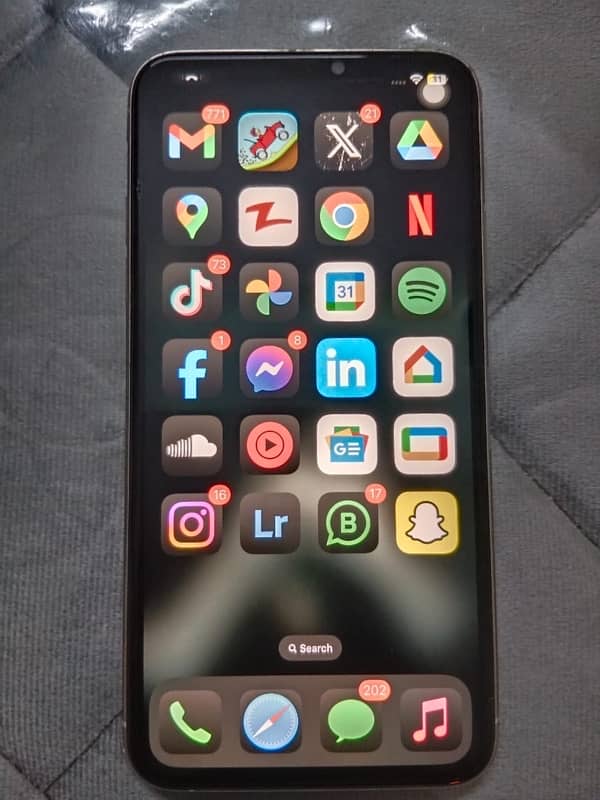 Apple iphone 11 pro max 0