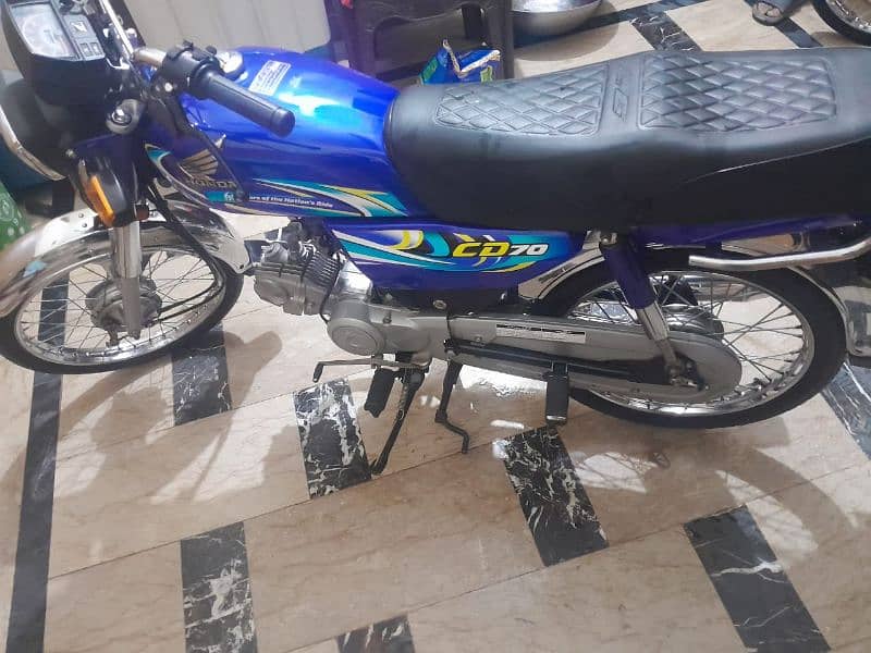 Honda 70cc. 23/24 model  new condition ha. contact: 03436322059 1