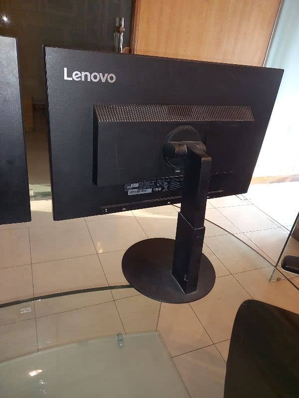 Lenovo Full HD 24inch display border less 1