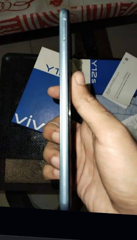 vivo y12s 2