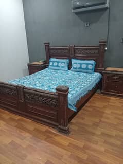 bed set for sell 03472357114