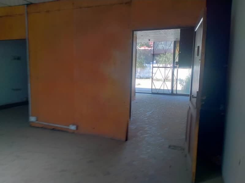 I-10 WAREHOUSE 7000 SQ. FEET GOOD HEIGHT BEST LOCATION NEAR TO DRY PORT SEPARTE GATE 15