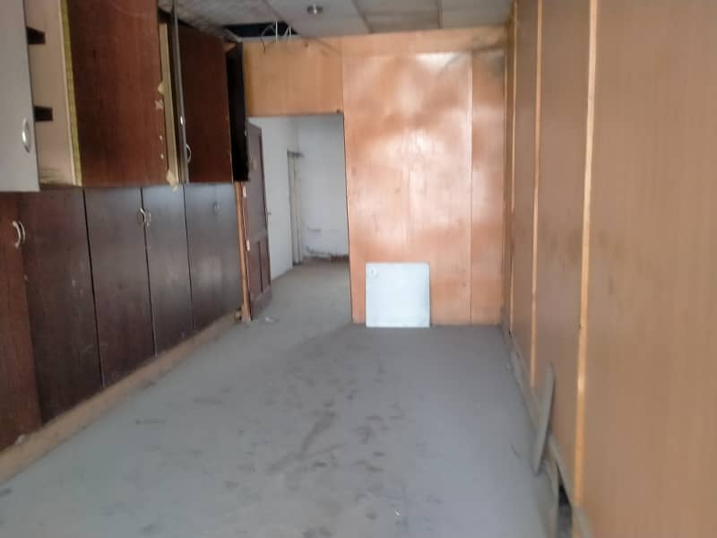 I-10 WAREHOUSE 7000 SQ. FEET GOOD HEIGHT BEST LOCATION NEAR TO DRY PORT SEPARTE GATE 18