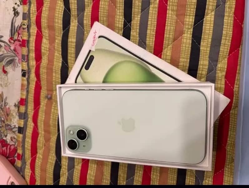 iphone 15 Jv 128 gb 100% health 6 cycle only with box green 10/10 1