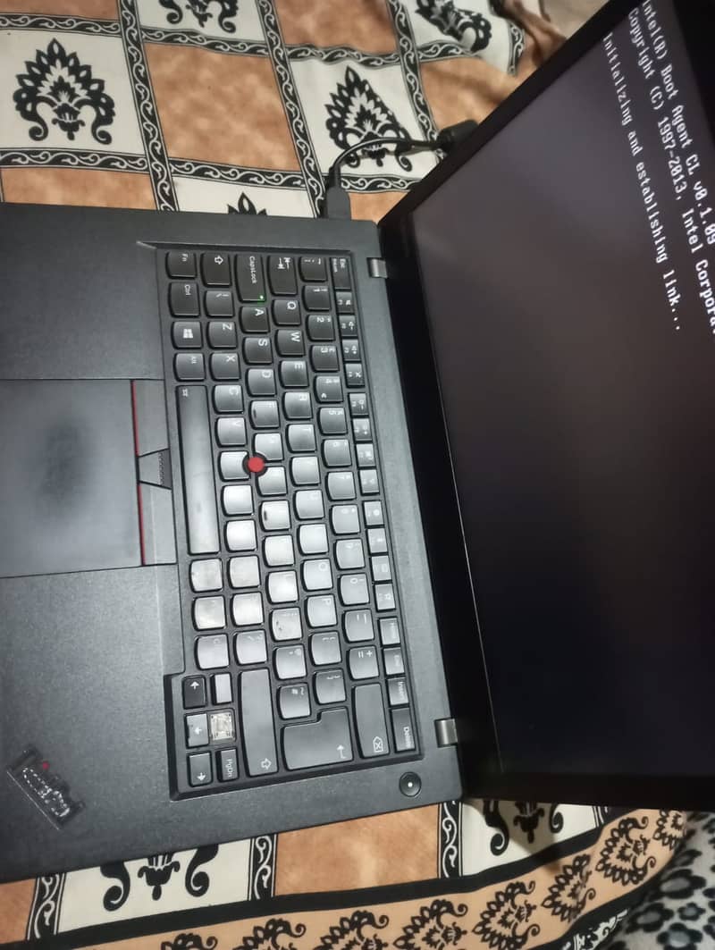 Urgent Sale Lenovo Thinkpad i5-7 generation 8/256 1