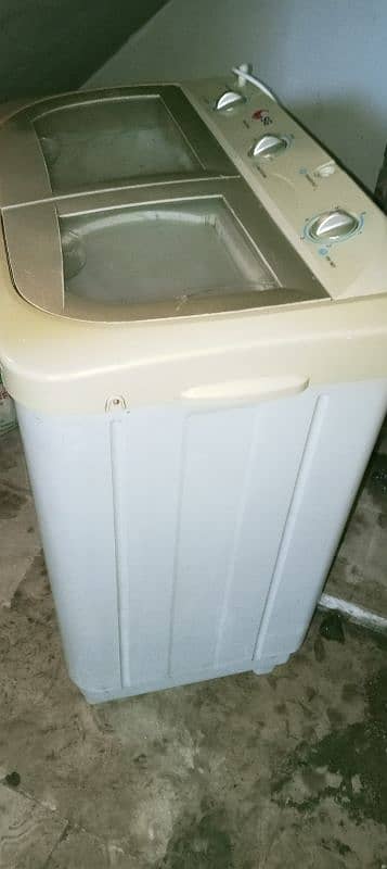 sg washing machine neat and clean condition both side working perfect 4