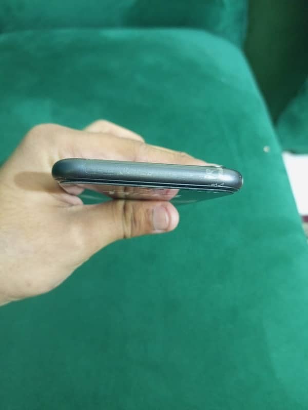 iPhone 11 non-pta 128gb 2