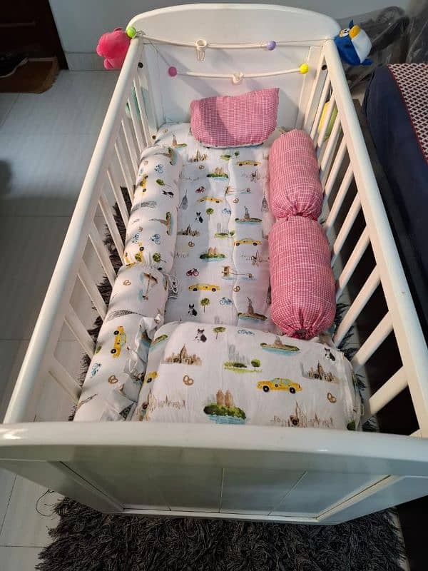 Baby Cot with Net For sale 0