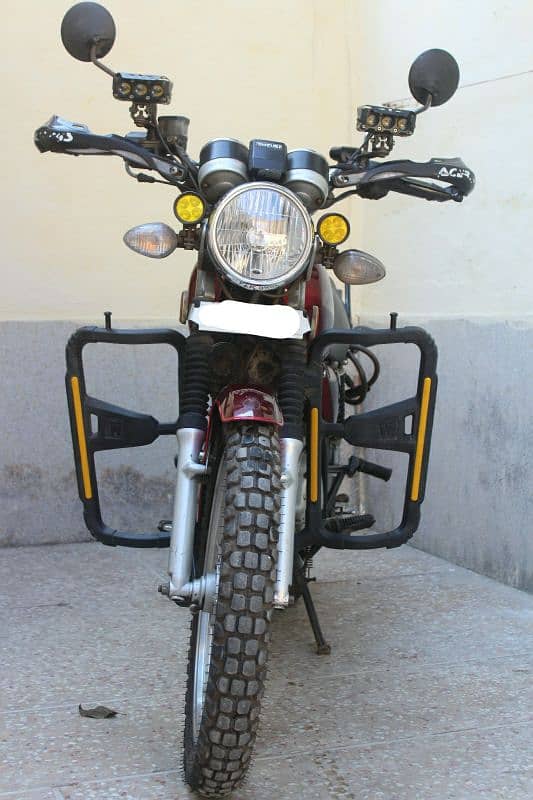 Suzuki GS 150 Se 0