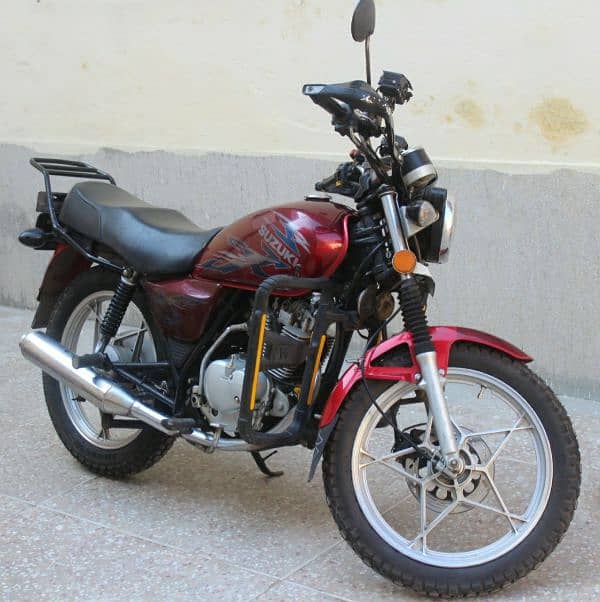 Suzuki GS 150 Se 5