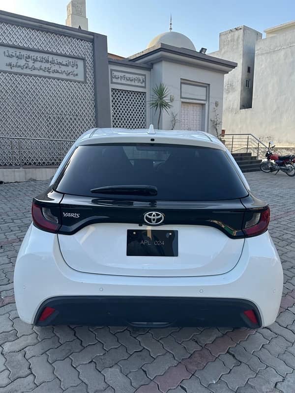 Toyota Yaris 2022 4