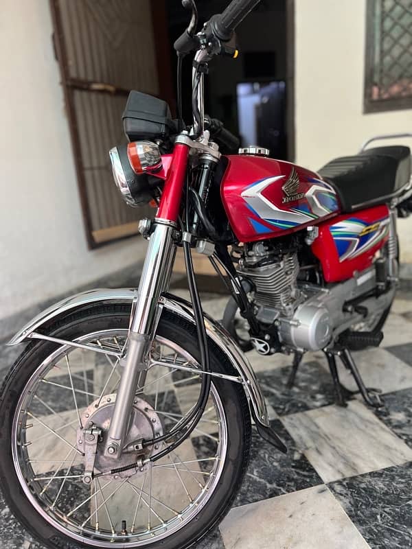 Honda CG 125 2011 Red 2