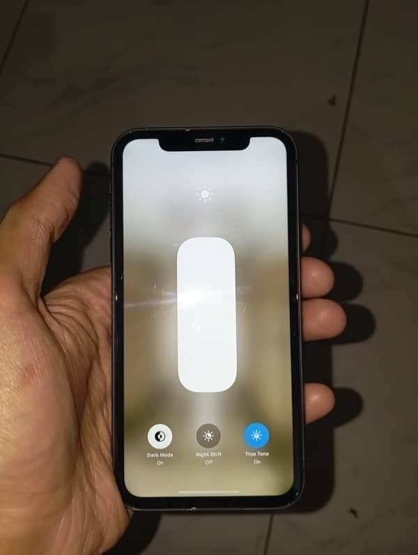 iphone 11 black color 2