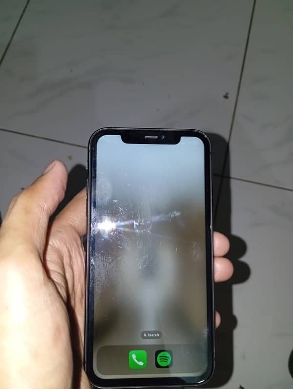 iphone 11 black color 4