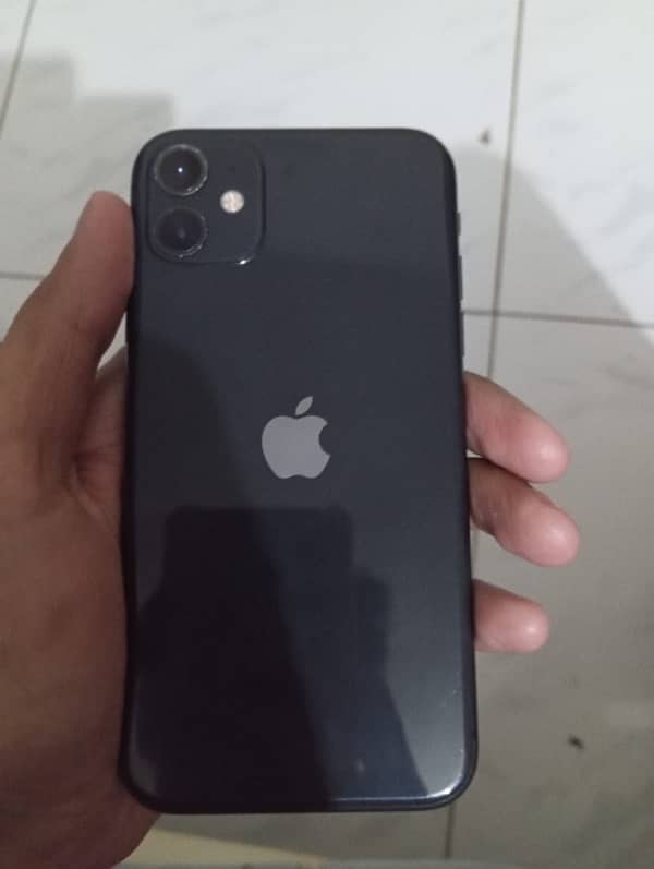 iphone 11 black color 7