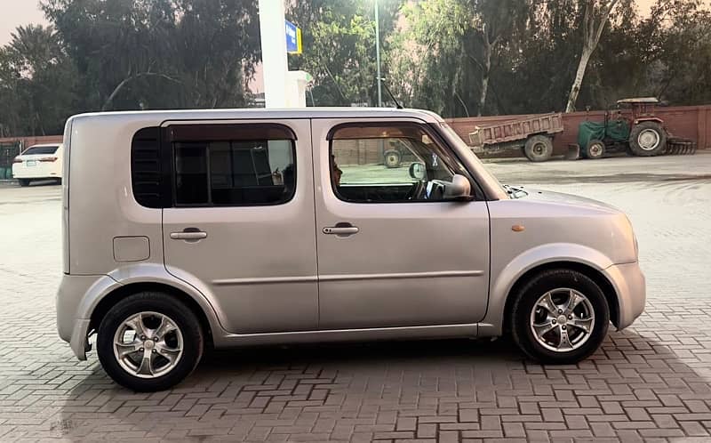 Nissan cube 4